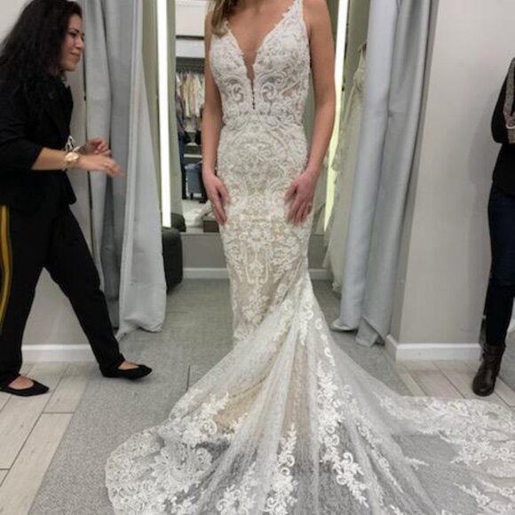 New!! Martina Liana Style #1111-V-NECK LACE FIT-AND-FLARE GOWN - Picture 2 of 9